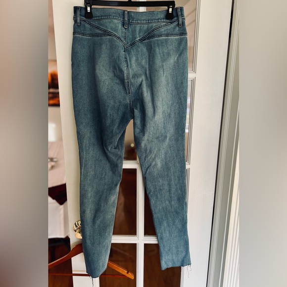 Express Super High Rise Front Seam Skinny Jeans, Size 8 - Picture 3 of 10